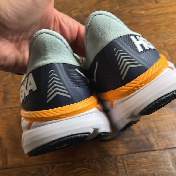 Hoka One One Clifton 7, size 10D (wide) - Picture 10 of 11